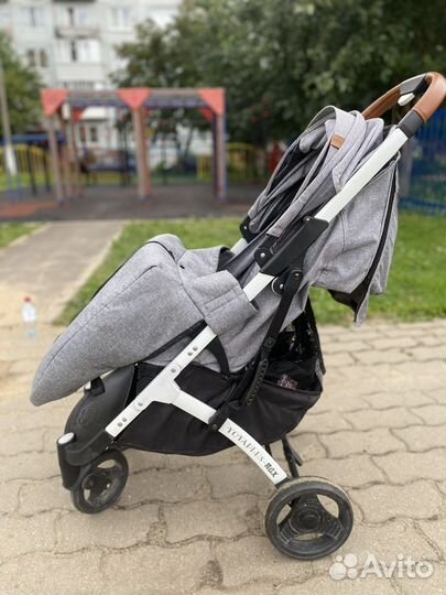 Прогулочная коляска yoya plus max