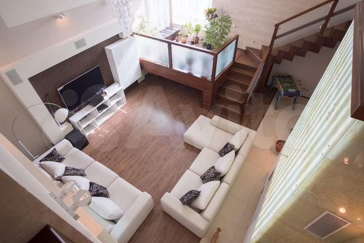 Дом 360 м² на участке 15 сот.