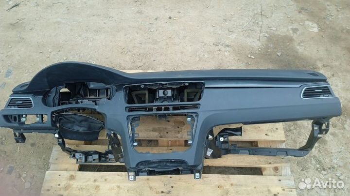 Торпедо Peugeot 508