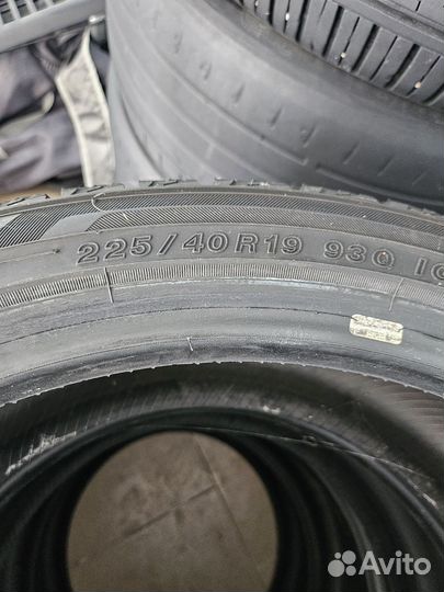 Yokohama Ice Guard IG60 225/40 R19 и 255/35 R19