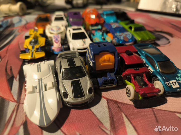 Машинки хоствилс