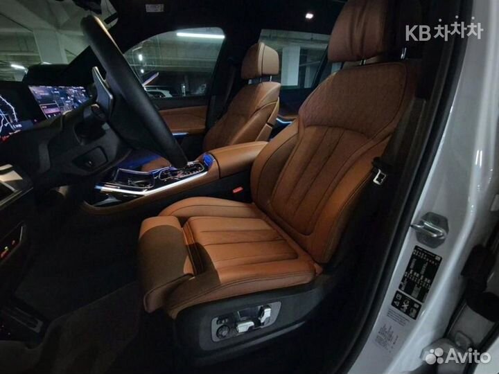 BMW X7 3.0 AT, 2024, 9 450 км