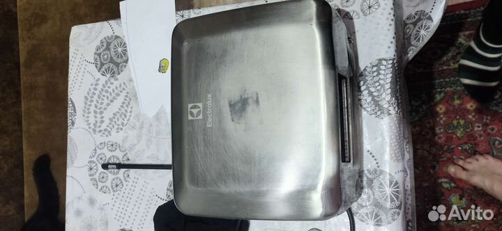 Электрическая сушилка для рук