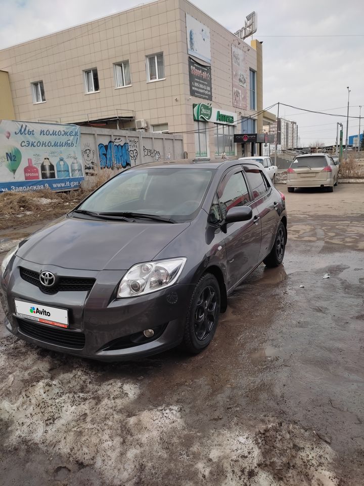 Toyota Auris: фото владельца