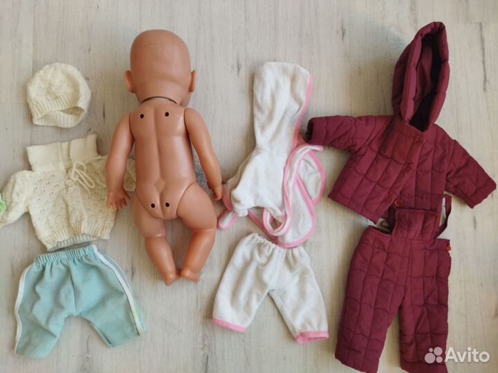 Кукольная коляска и кукла-пупс