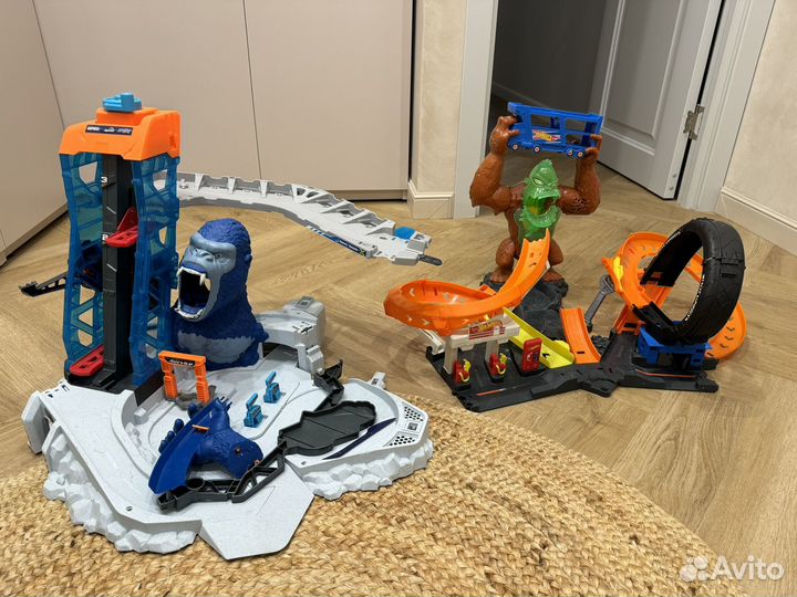Трек hot wheels горилла