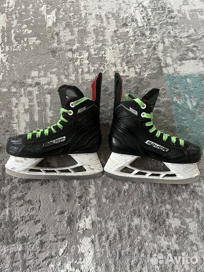 Хоккейные коньки bauer