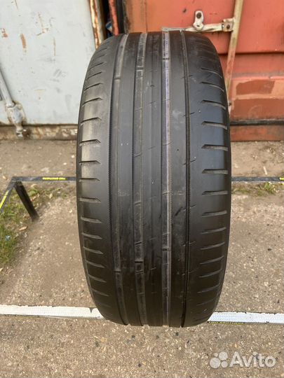 Nokian Tyres Hakka Black 2 SUV 255/55 R19 111W