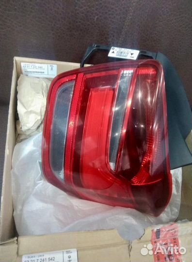 Фонарь задний правый BMW 1- 63217241542. F20/F21