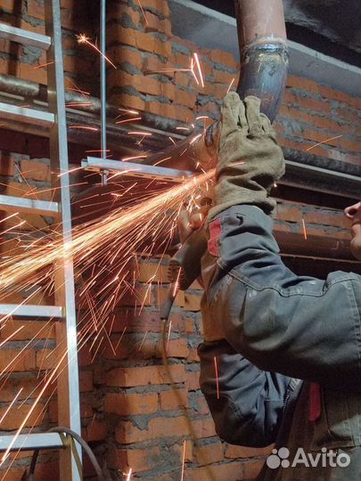 Электросварщик ручной сварки