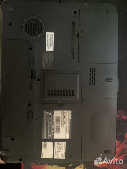 Ноутбук toshiba