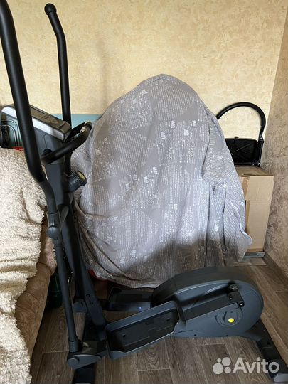 Эллиптический тренажер torneo