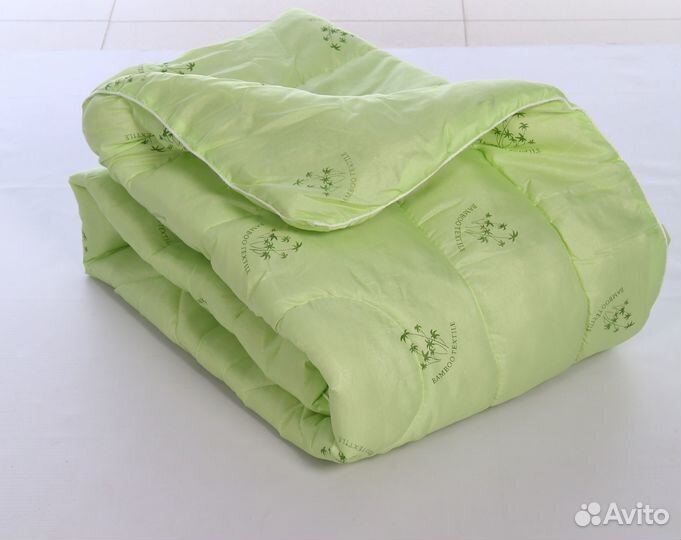 Одеяла новые разные