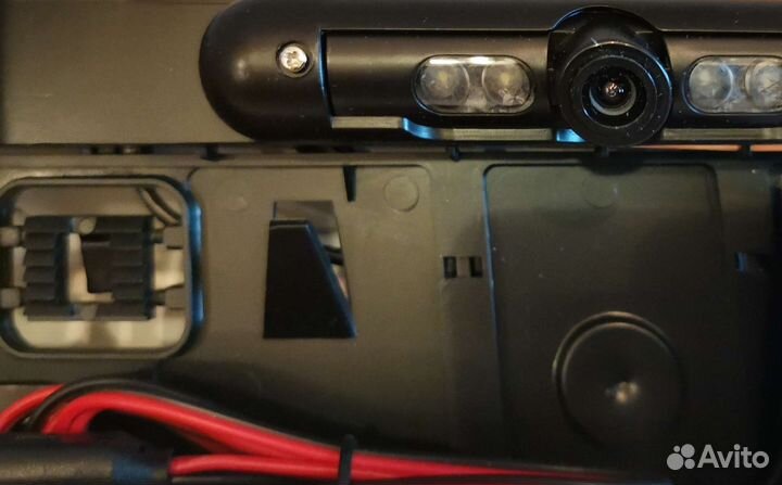 Номерная рамка с камерой заднего вида