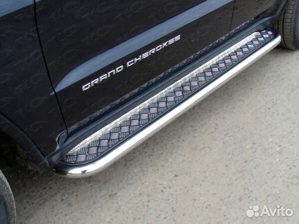 Защита порогов Jeep Grand Cherokee (2011)