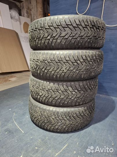 Nokian Tyres Hakkapeliitta 8 SUV 235/60 R18