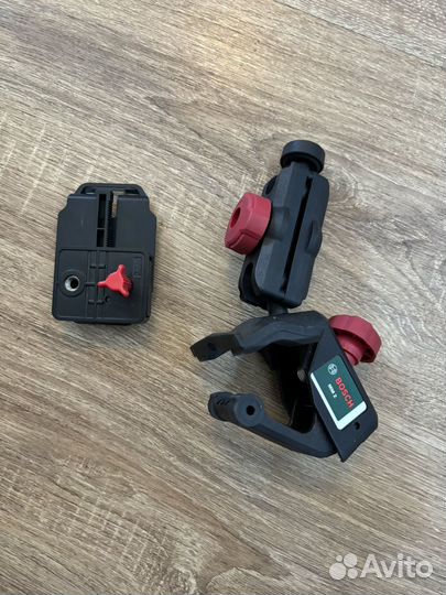 Универсальный держатель лазерного уровня MM2 Bosch