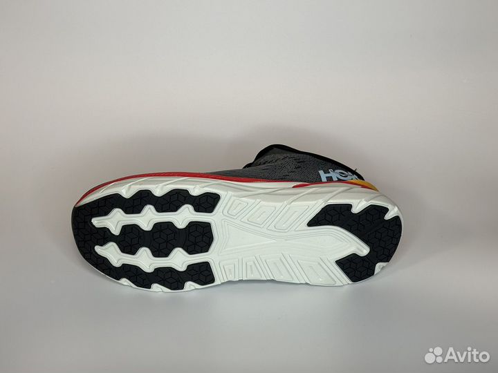 Кроссовки беговые Hoka