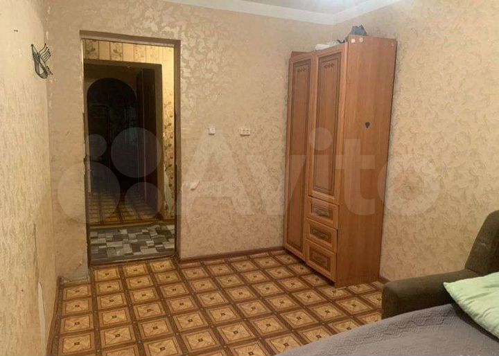 Комната 10 м² в 3-к., 1/2 эт.