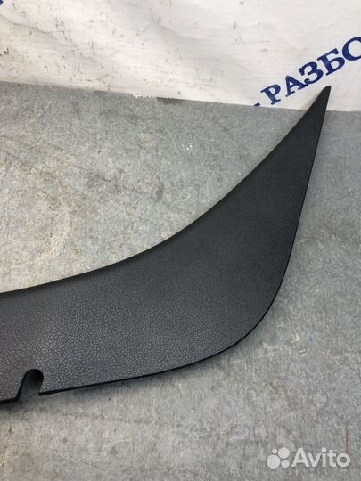 Обшивка ниж зад лев стойки Логан 2