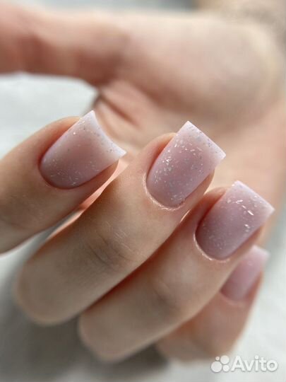 Маникюр модель бесплатно