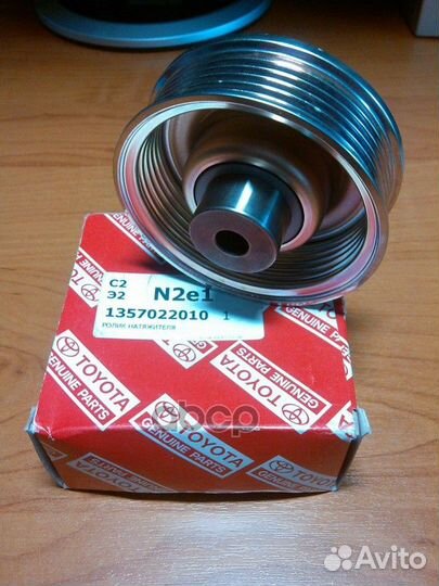 Ролик натяжителя 1357022010 toyota
