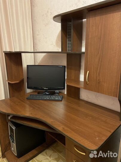 Компьютерный стол