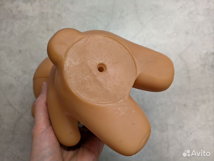 Резиновая игрушка медведь