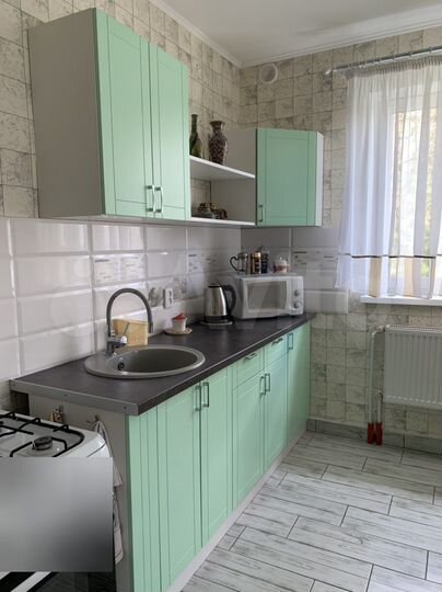 2-к. квартира, 56 м², 1/2 эт.