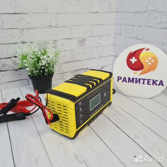 Зарядное устройство для аккумулятора 12 V-24V