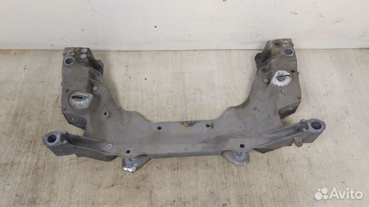 Балка подвески передняя (подрамник) Infiniti Q50