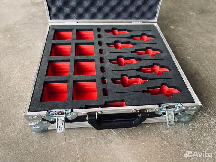 Кейс для бодипаков и гарнитур Sennheiser