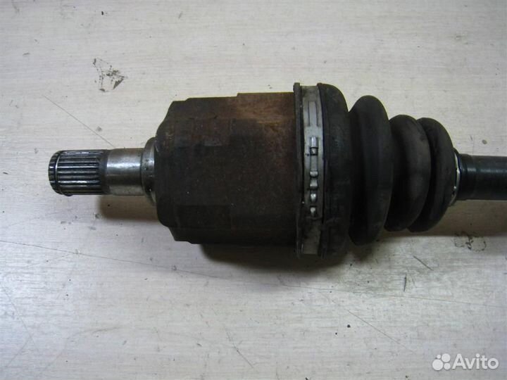 Привод передний левый KIA ceed (ED) 2011