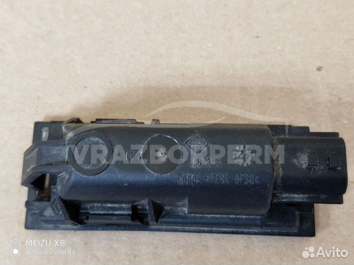 Фонарь подсветки номера Renault Megane