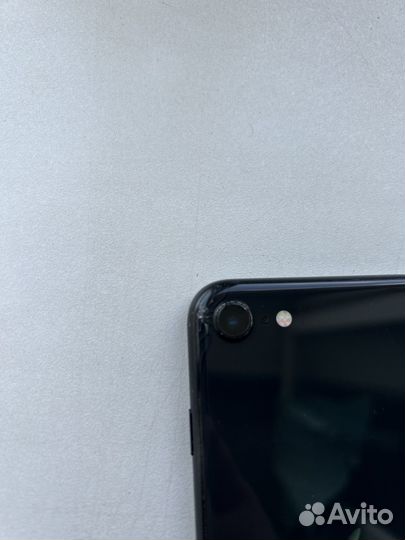 iPhone SE (2020), 64 ГБ