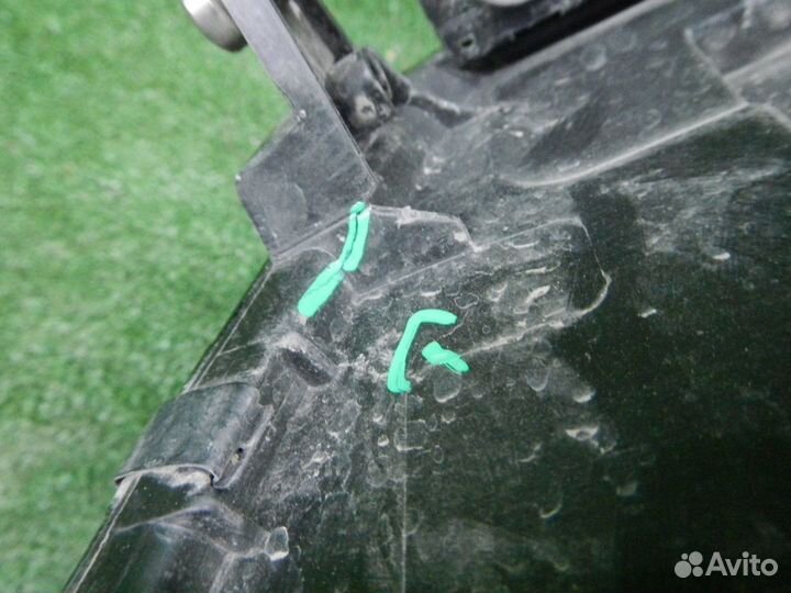 Фара правая Volkswagen Tiguan