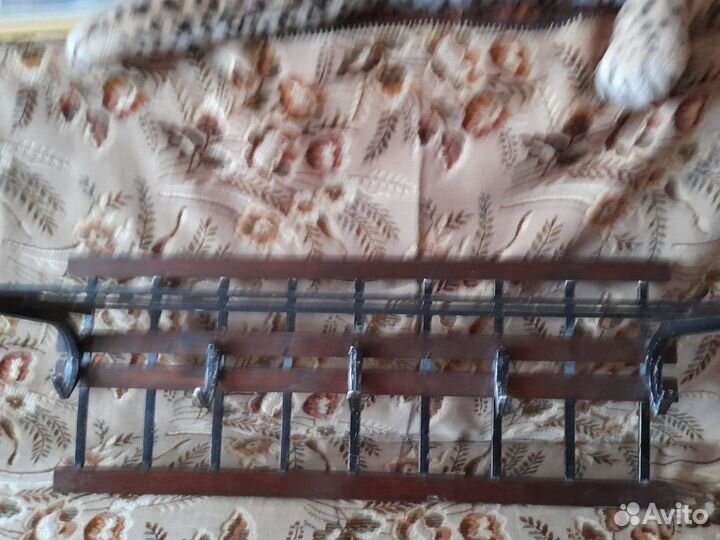 Вешалка в прихожую