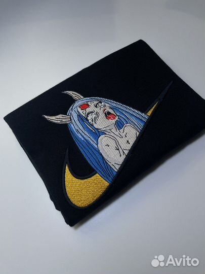 Вышивка на худи с аниме