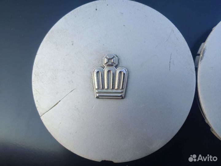 Колпак колеса Toyota crown