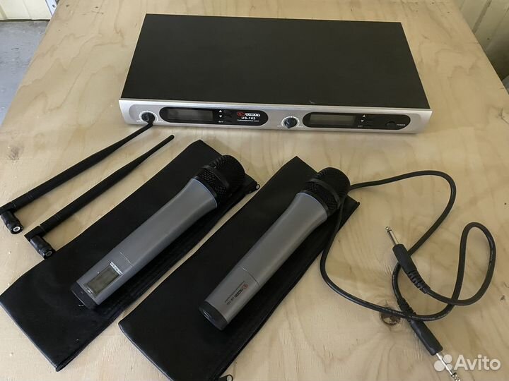 Радиомикрофоны Volta US-102