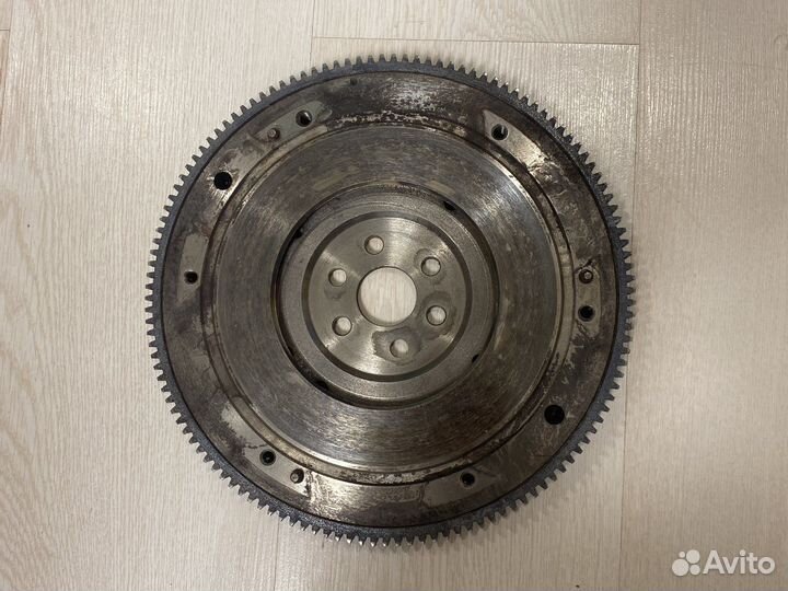 Маховик ваз 2114