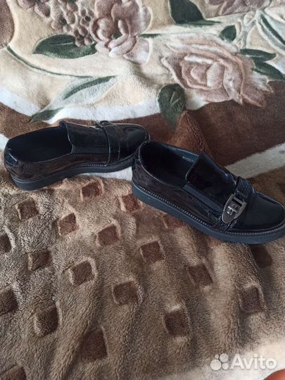 Полуботинки женские 37 размер