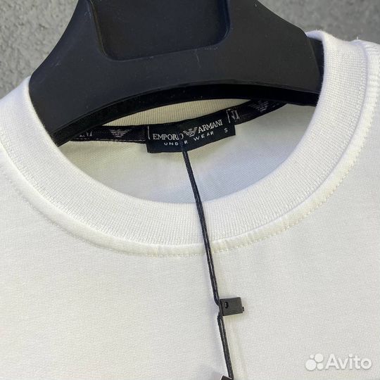 Свитшот мужской armani белый