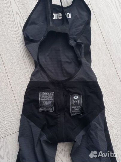 Гидрокостюм arena carbon