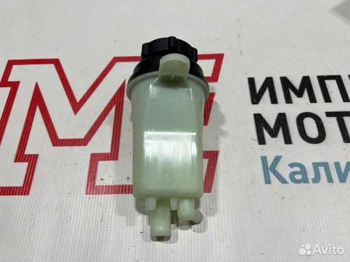 Бачок гидроусилителя Ford Focus 2 хэтчбек 2007