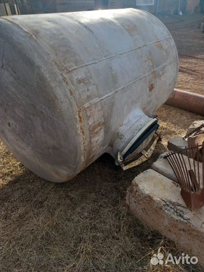 Емкость для воды 2000 литров