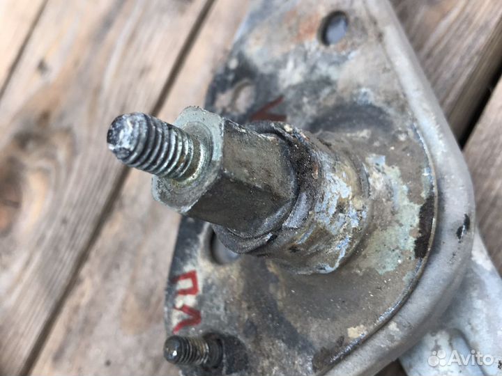 Петли петля капота мерседес w140 1995г