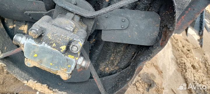 Радиатор на трактор с эксковатора