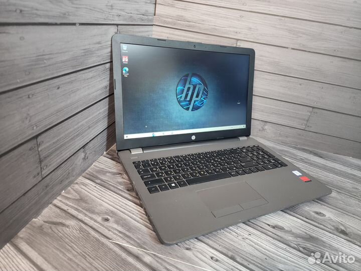 HP 250 G6 i3 7020U / 8DDR4 / Full HD