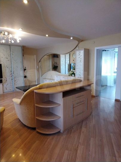 3-к. квартира, 64 м², 8/10 эт.